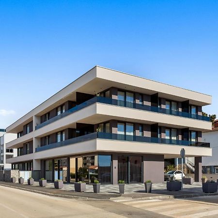 Fly Apartments Medulin - 50M From The Beach - New 2024 Εξωτερικό φωτογραφία