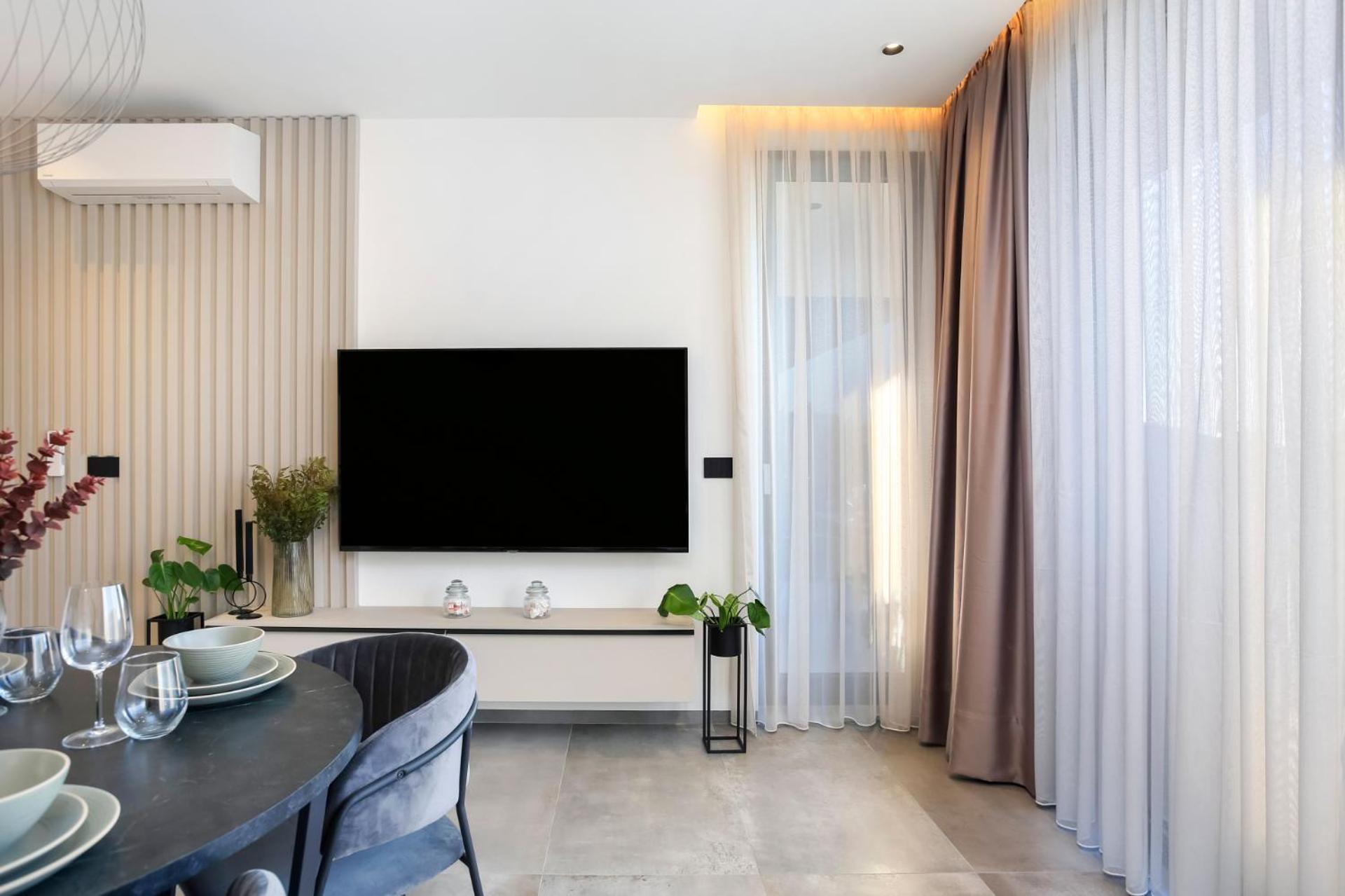 Fly Apartments Medulin - 50M From The Beach - New 2024 Εξωτερικό φωτογραφία