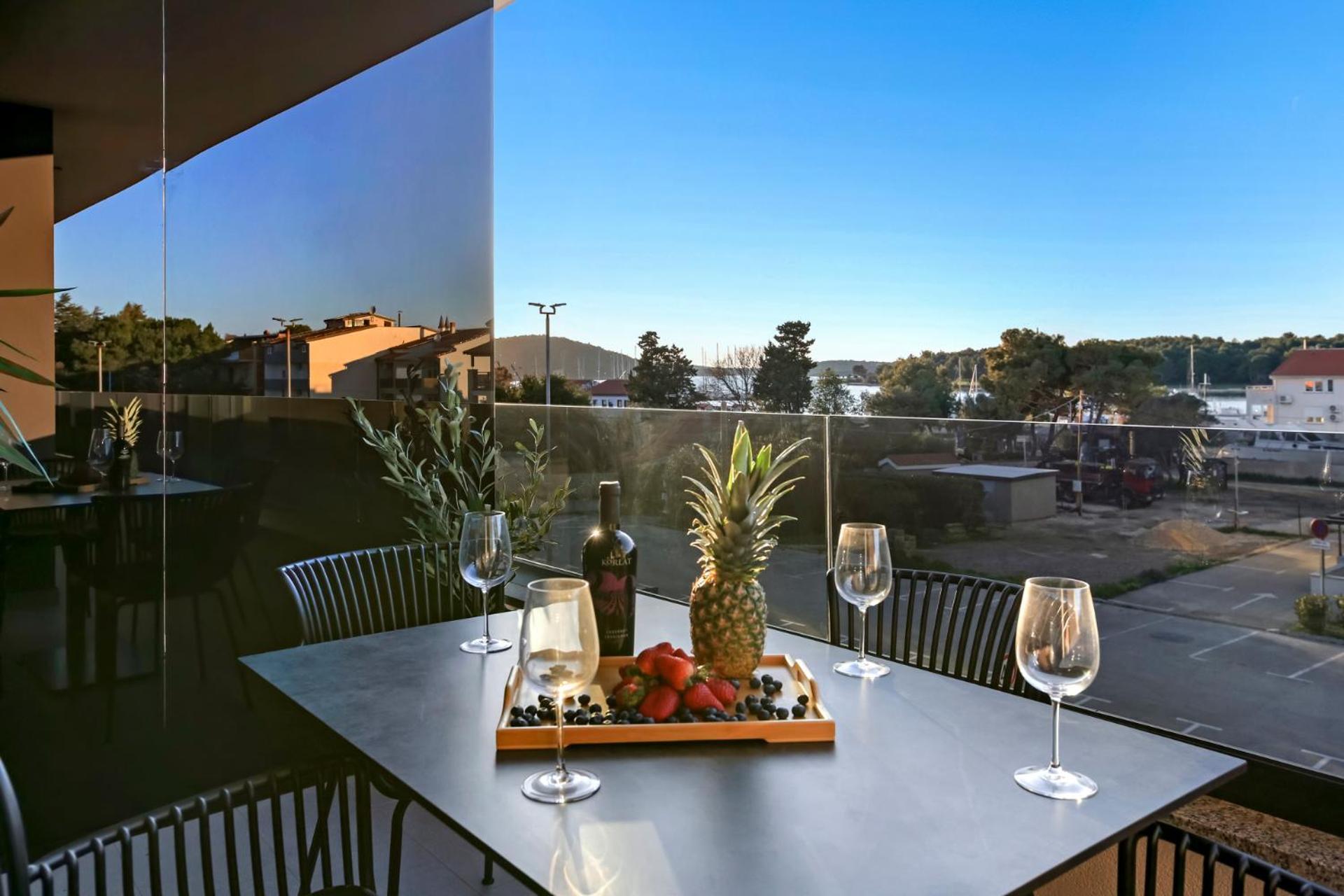 Fly Apartments Medulin - 50M From The Beach - New 2024 Εξωτερικό φωτογραφία